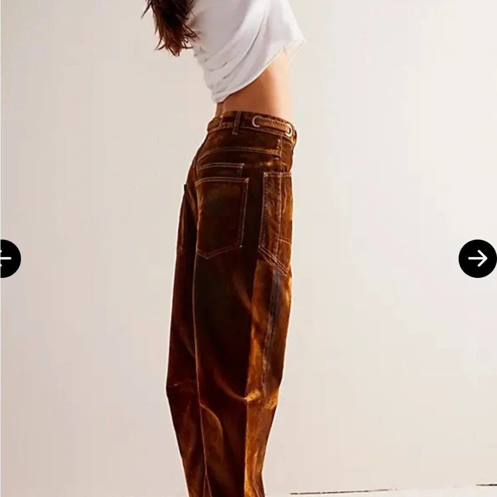 We The Free Moxie Flocked Barrel Jeans - size 24 - Burnt Rust - Picture 3 of 7